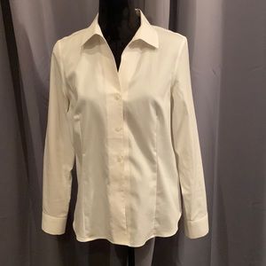Super stretchy, sexy Jones New York Signature Medium button down dress shirt.